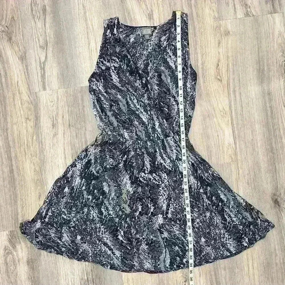 Converse One Star Sleeveless Blue Casual Mini Skater Dress Rayon V Neck Size XS - Picture 7 of 7